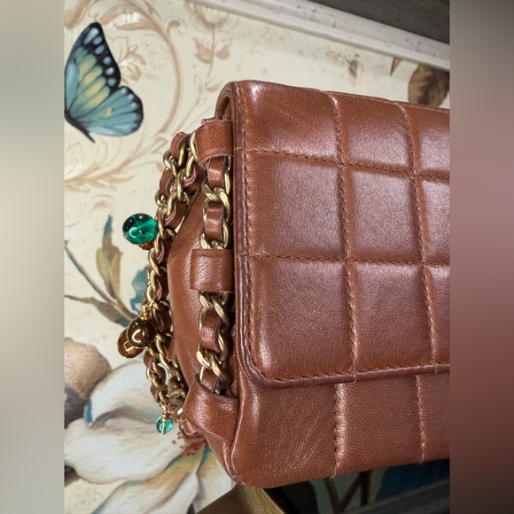 Chanel Chocolate Bar Beaded Chain Flap Bag - Picture 6 of 14